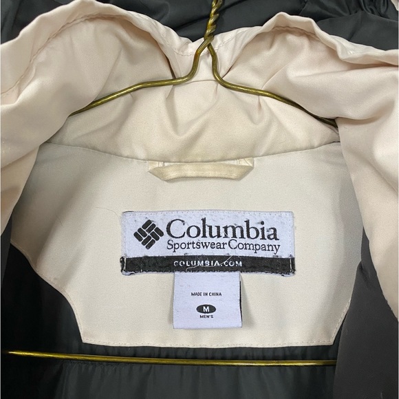 Men’s Columbia Ski Jacket - Picture 2 of 8